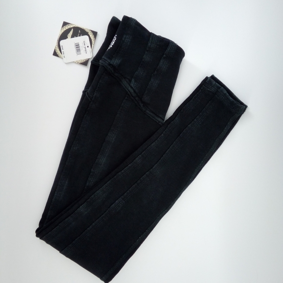 NWT Free People Movement Hybrid Leggings Black Gray Exposed Hem XS - Picture 8 of 15